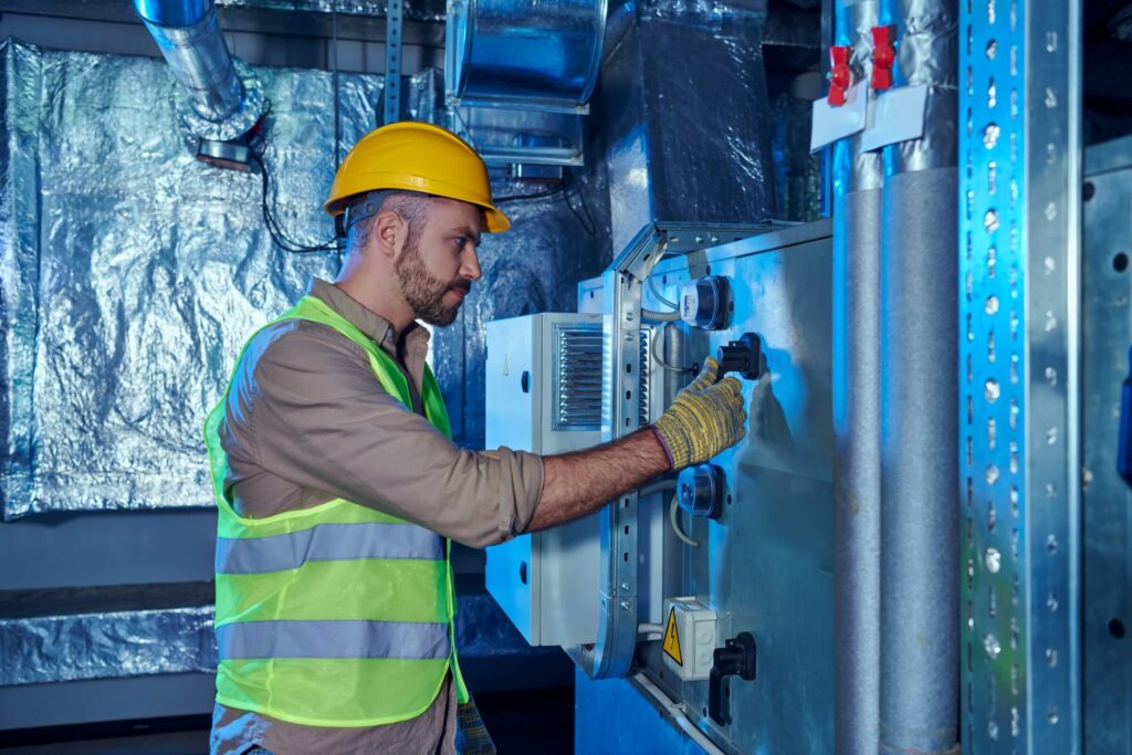 6 Simple Reasons You Should Schedule An Air Conditioner Maintenance ...